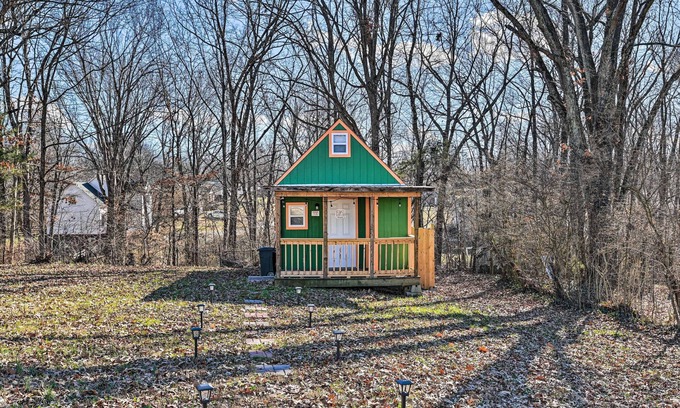 Greenbrier Apartment | Tennessee Tiny Home ~ 24 Mi to Nashville