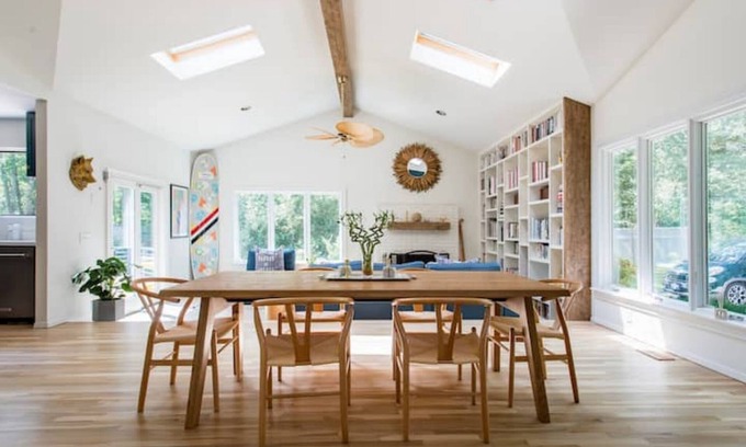 East Quogue House | Tennis, Pool & Garden Compound with guest House:Hamptons Retreat