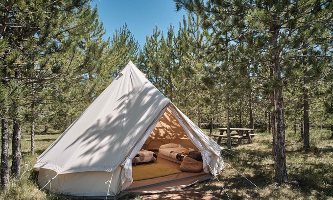 Sigonce RV Rental | Tent-Shared Bathroom