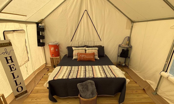 Blountville RV Rental | Tentrr Signature Site - The Dog House