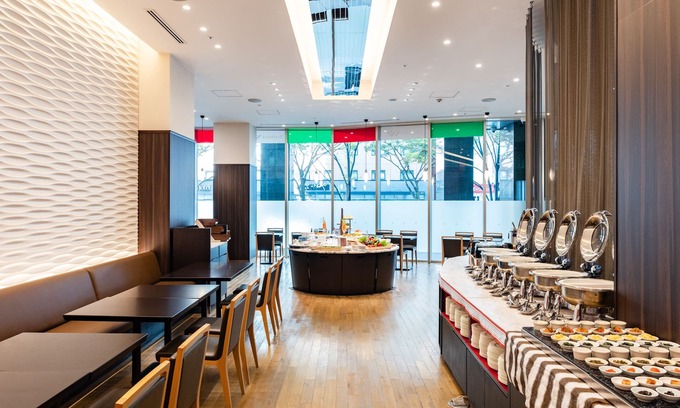 Hakataekihigashi Hotel | Tenza Hotel at Hakata Station