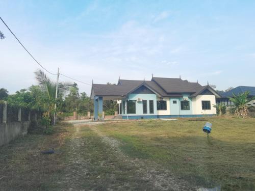 Kuala Terengganu Villa | Teratak Naila