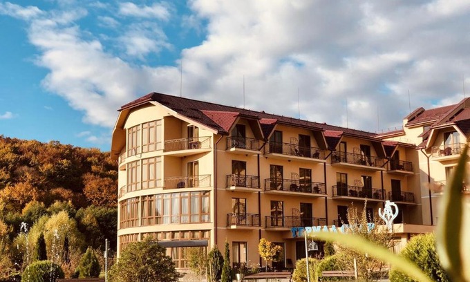 Nyzhnje Solotvyno Resort | Termal Star Complex