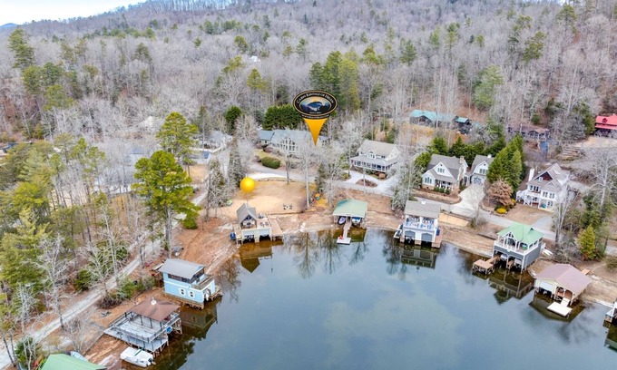 Tiger House | Terrace at Burton Bliss - with Boathouse on Lake Burton