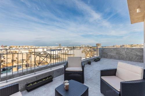 Msida Apartment | Terrace View - Stylish 2 Bedrooms Penthouse AC-WIFI