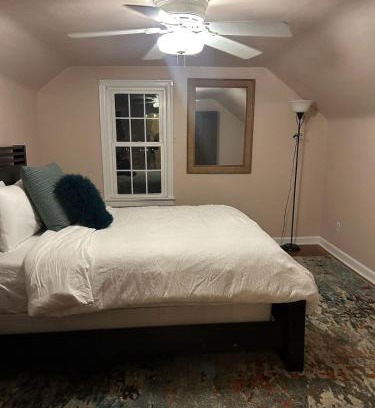 University Heights House | Terracotta Haven Suite