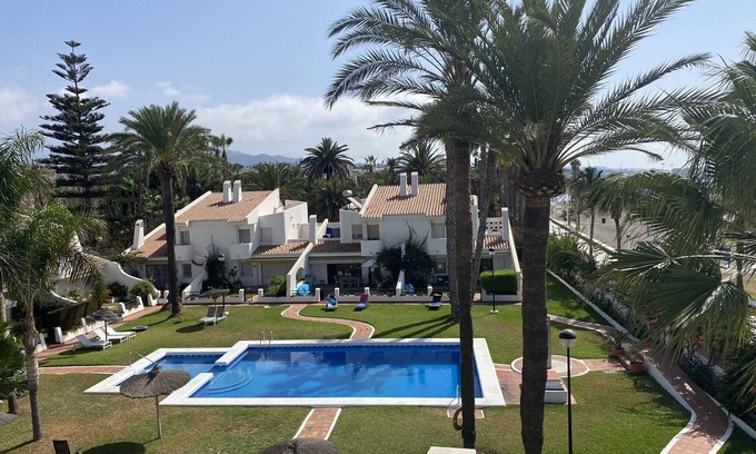 Torre del Mar Ski Chalet | TERRASOL TRAIÑAS A1- 1ª LINEA PLAYA