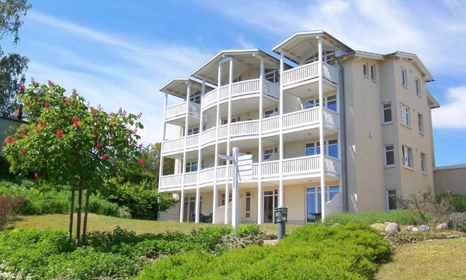 Gohren Apartment | Terrasse, gratis Nutzung vom AHOI Erlebnisbad und Sauna - Meeresblick FeWo 10