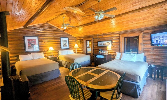 Pinedale Hotel | Teton Court Motel