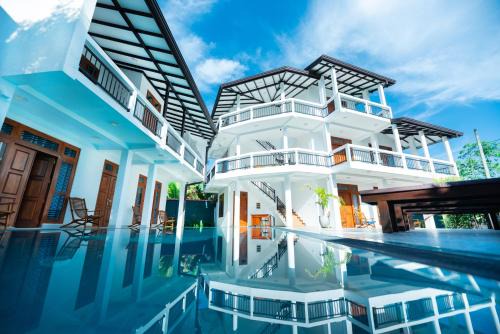 Kathaluwa Hotel | Teya Beach Hotel