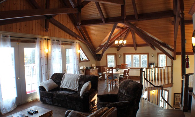 Petite-Riviere-Saint-Francois Cottage | The perfect getaway in good company