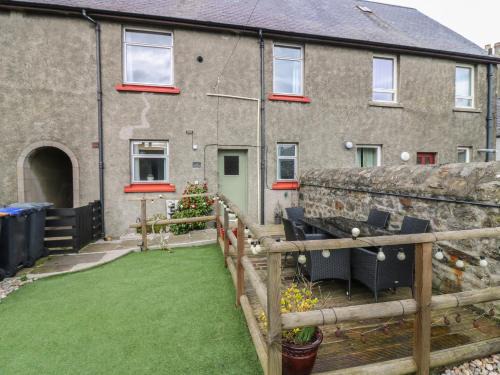 Banff House | Thain House