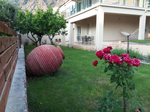 Paralia Vergas Apartment | THALASSA ALMYROS APARTMENTS