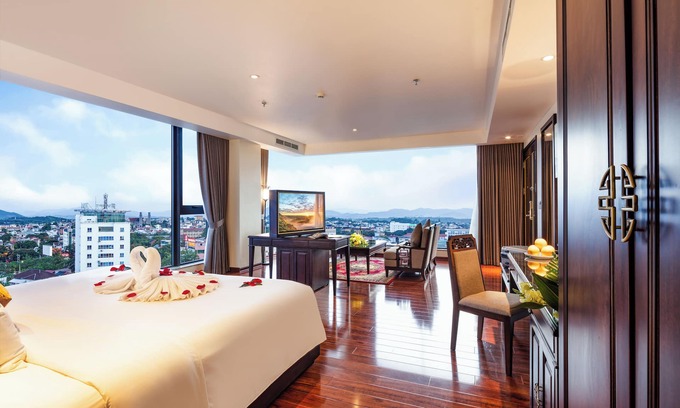 Hue City Centre Hotel | Thanh Lich Royal Boutique Hotel