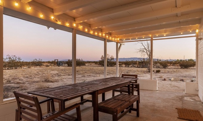 Twentynine Palms House | 🌵 That Desert House - Hot Tub, lots of Privacy, High Design & Incredible Desert Views! 🌵