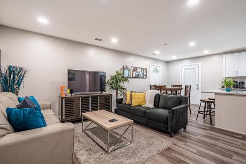 Church Street Apartment | That Pleasant Home in Atlanta close to the Airport by Deity Villas