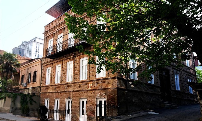 mtatsminda Hotel | The 10