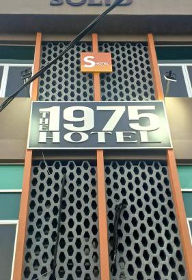Pekan Melayu Hotel | The 1975 Hotel Empire