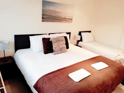 Upper Edmonton Bed & Breakfast | The 22