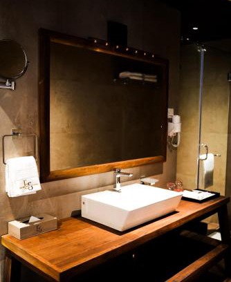 Thimphu Hotel | The 33rd Executive Suites