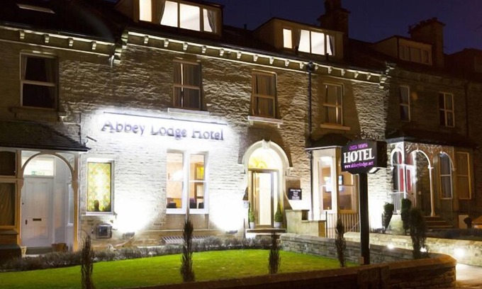 Shipley Hotel | The Abbey Lodge Hotel