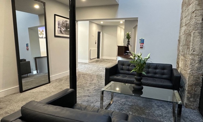 Selby Hotel | The Abbots Hotel