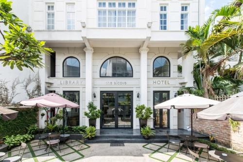 Phu Nhuan Hotel | The Alcove Library Hotel