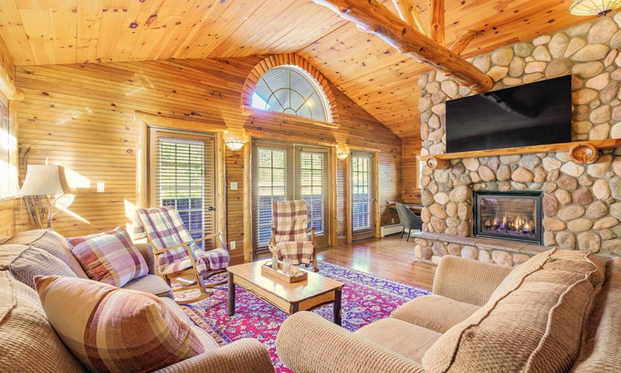 North Creek Cabin | The Alpine Lodge