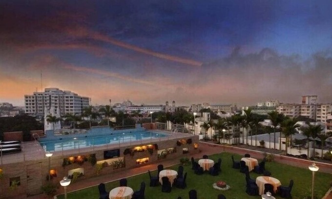 Hyderabad Hotel | The Altruist One Continent