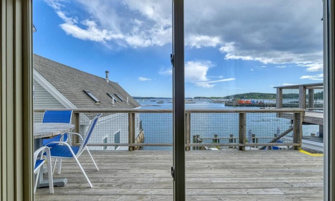 Stonington Apartment | The American Eagle - Inn on the Harbor
