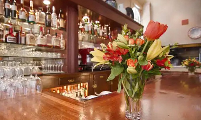 Lower Nob Hill Hotel | The Andrews Hotel