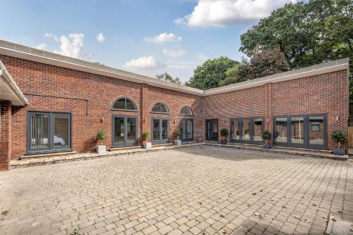 Wimborne House | The Annex