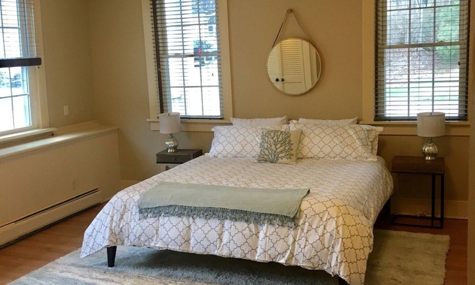 Stowe Area Apartment | The Annex