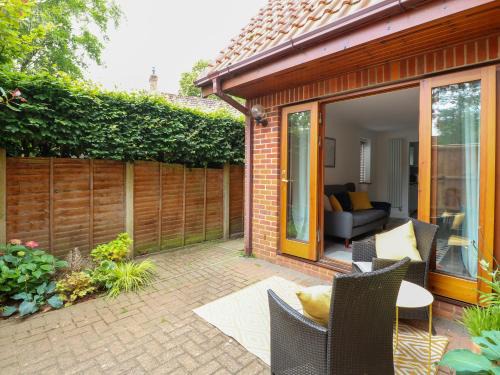 Coltishall House | The Annexe at Number 4