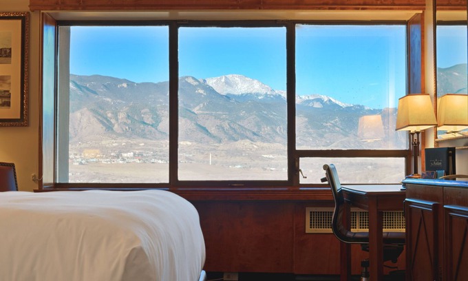 Downtown Colorado Springs Hotel | The Antlers, a Wyndham Hotel