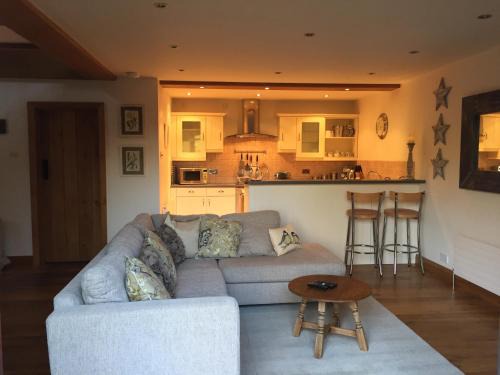 Farmborough House | The Apple Shed