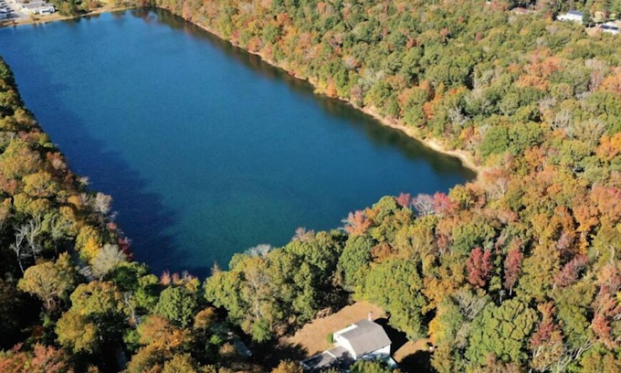 Goshen Boat Rental | The Ark at StBabs Grande Retreat on Lake Safe Haven (Jersey Cape)