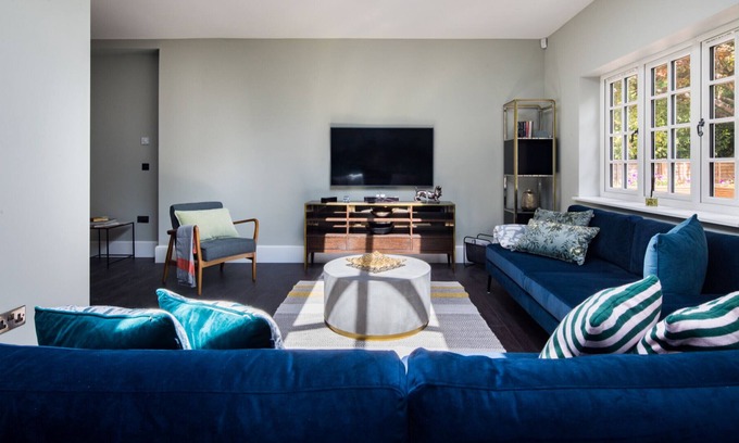 Windlesham House | The Ascot Retreat - Spacious 3BDR Home with Parking & Garden