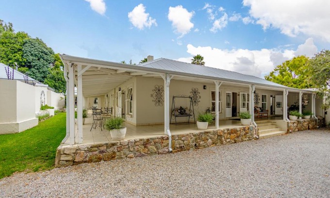 Parkwood House | The Ashford