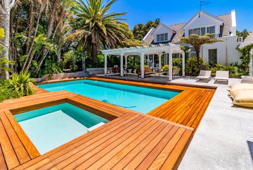 Somerset West Apartment | The Atrium