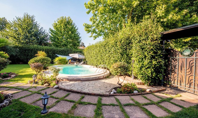 Nepi Villa | The Aurora's Nest