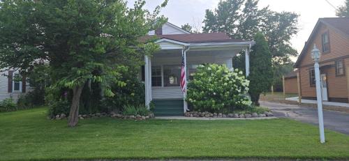Fenton Apartment | The Back Porch