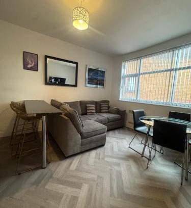 Newcastle-upon-Tyne Apartment | The Bake Apartment - 5 bedroom Large Apartment sleeps up to 16 person