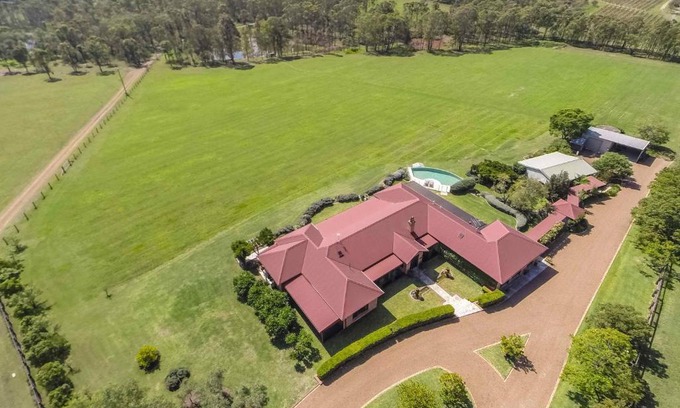 Lovedale House | The Ballabourneen Estate