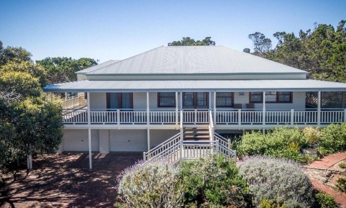 Normanville House | The Banksia - 3 Banksia Court, Normanville