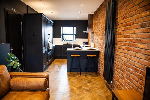 Offerton Apartment | The Barbershop Apartments