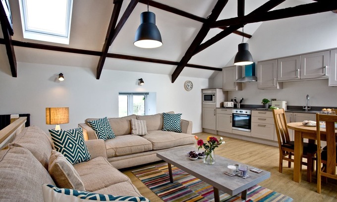 Torcross Cottage | The Barn, 21 At The Beach - a cottage that sleeps 4 guests in 2 bedrooms
