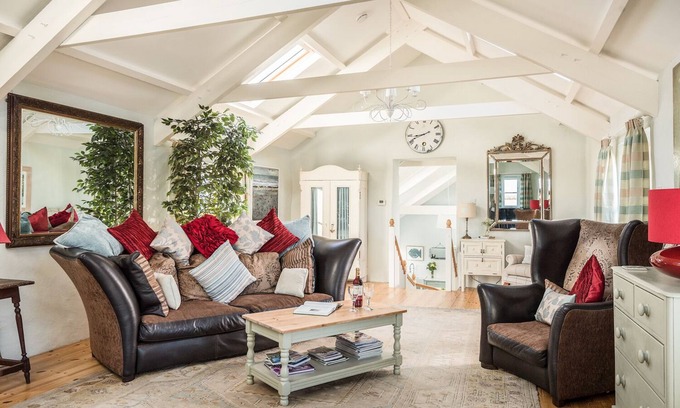 Rescorla Cottage | THE BARN AT LITTLE RESUGGA, family friendly in St. Austell