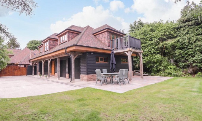 Maidstone Apartment | The Barn at Mulberry Lodge