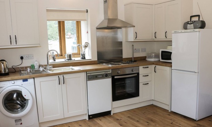 Acton Scott Cottage | THE BARN AT PILLOCKS GREEN, family friendly in Little Stretton